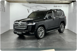 Toyota Land Cruiser 300 Premium 70th бензин 2023 id-1007319