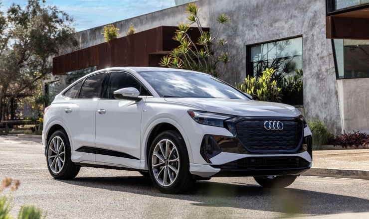 Огляд Audi Q4 E-Tron 2022: комфортний спосіб перейти на електромобіль