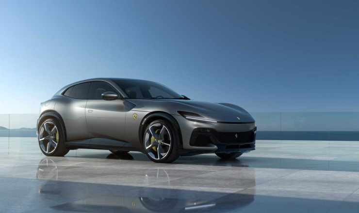 Прем'єра Ferrari Purosangue 2023: 4 двері, 4 сидіння та двигун V12