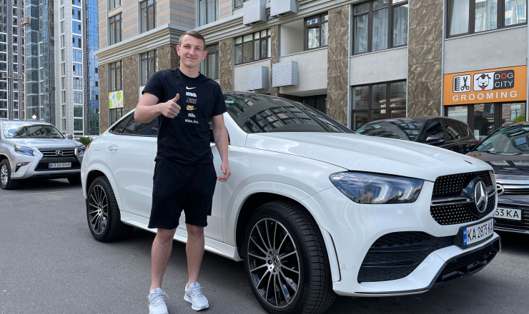Футболіст Дмитро Різник став власником Mercedes-Benz GLE 350 de 4MATIC Coupe