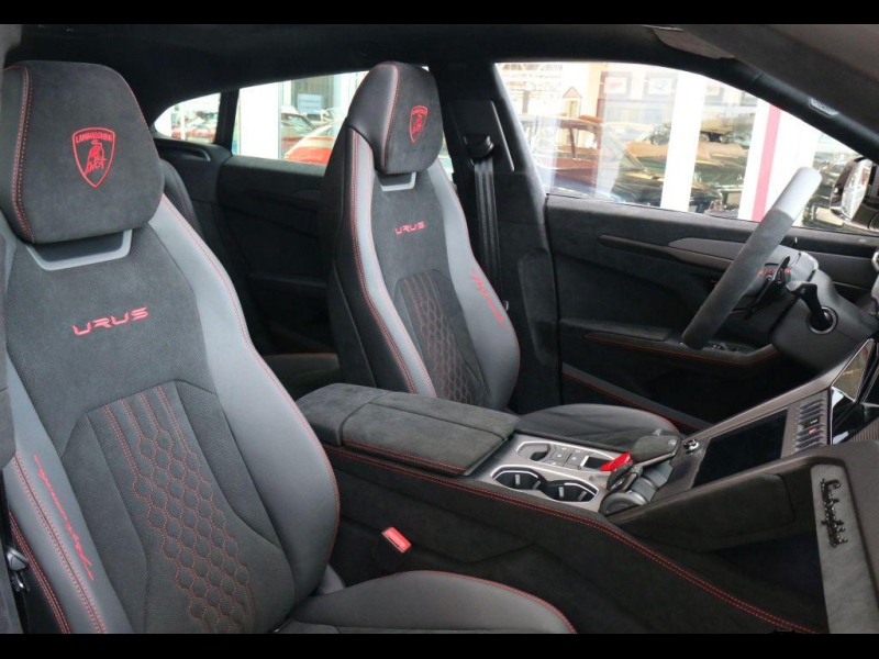 Lamborghini Urus Performante бензин 2025 id-1005521 Купить Lamborghini Urus Performante бензин 2025 id-1005521 в Киеве, Фото №13