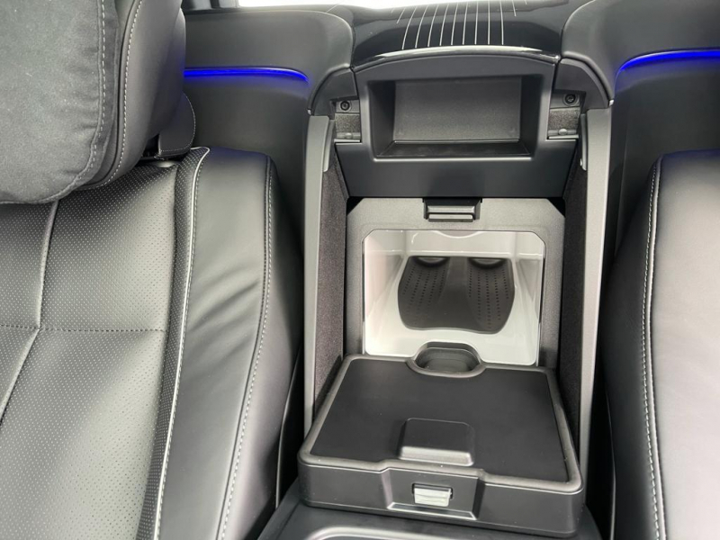 Maybach GLS 600 бензин 2023 id-1005502 Купить Maybach GLS 600 бензин 2023 id-1005502 в Киеве, Фото №19