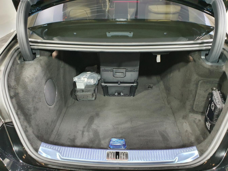 Mercedes-Benz S 500 Long 4Matic бензин 2024 id-1005484 Купить Mercedes-Benz S 500 Long 4Matic бензин 2024 id-1005484 в Киеве, Фото №17