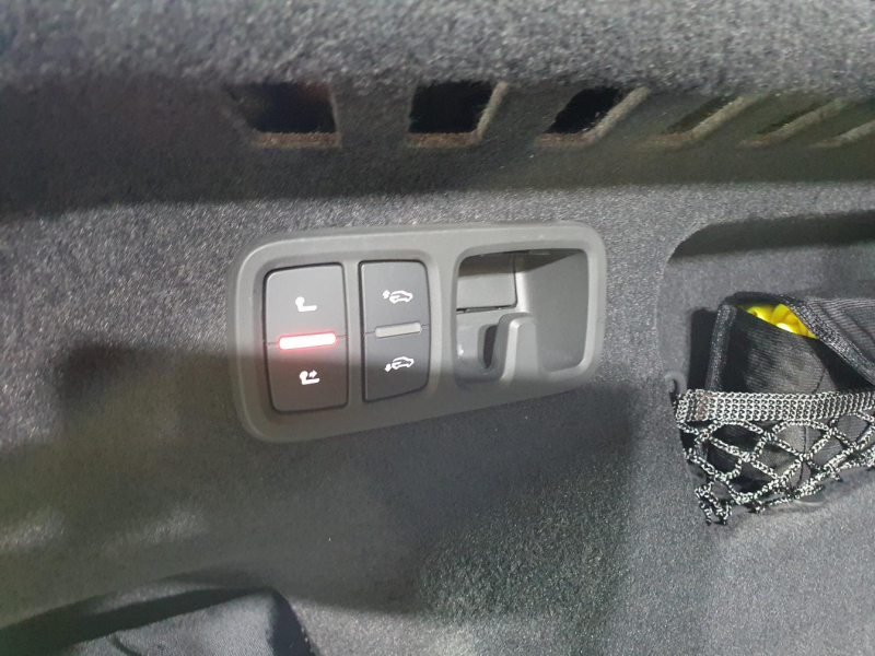 Audi RS Q8 бензин 2024 id-1005483 Купить Audi RS Q8 бензин 2024 id-1005483 в Киеве, Фото №22