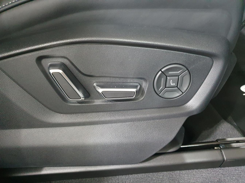 Audi RS Q8 бензин 2024 id-1005483 Купить Audi RS Q8 бензин 2024 id-1005483 в Киеве, Фото №41