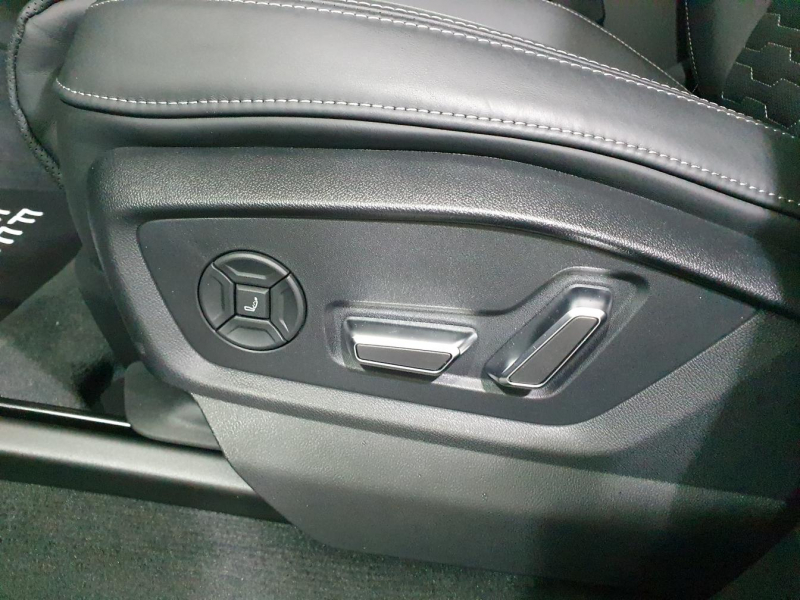 Audi RS Q8 бензин 2024 id-1005483 Купить Audi RS Q8 бензин 2024 id-1005483 в Киеве, Фото №50