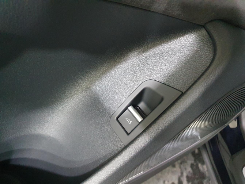 Audi RS Q8 бензин 2025 id-1005483 Купить Audi RS Q8 бензин 2025 id-1005483 в Киеве, Фото №26