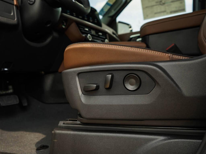 Chevrolet Tahoe High Country 4WD бензин 2025 id-1005403 Купить Chevrolet Tahoe High Country 4WD бензин 2025 id-1005403 в Киеве, Фото №5