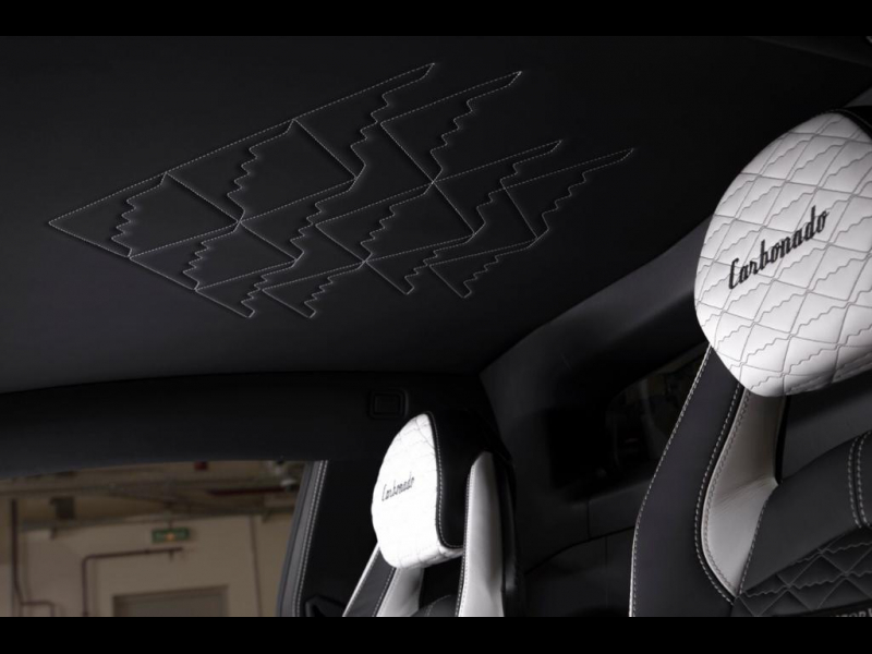 Lamborghini Aventador Carbonado Limited 1of 6 бензин 2021 id-1005365 Купить Lamborghini Aventador Carbonado Limited 1of 6 бензин 2021 id-1005365 в Киеве, Фото №17