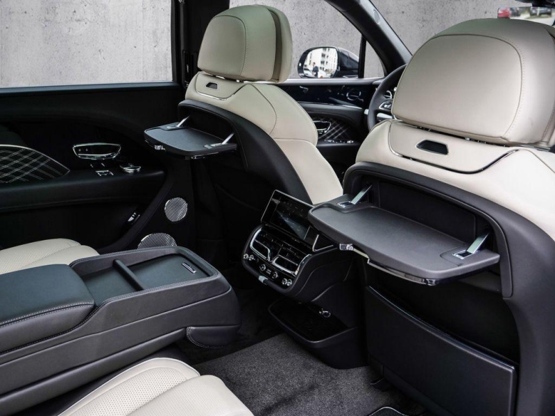 Купить Bentley Bentayga EWB Mulliner бензин 2026 id-1005333 в Киеве, Фото №11