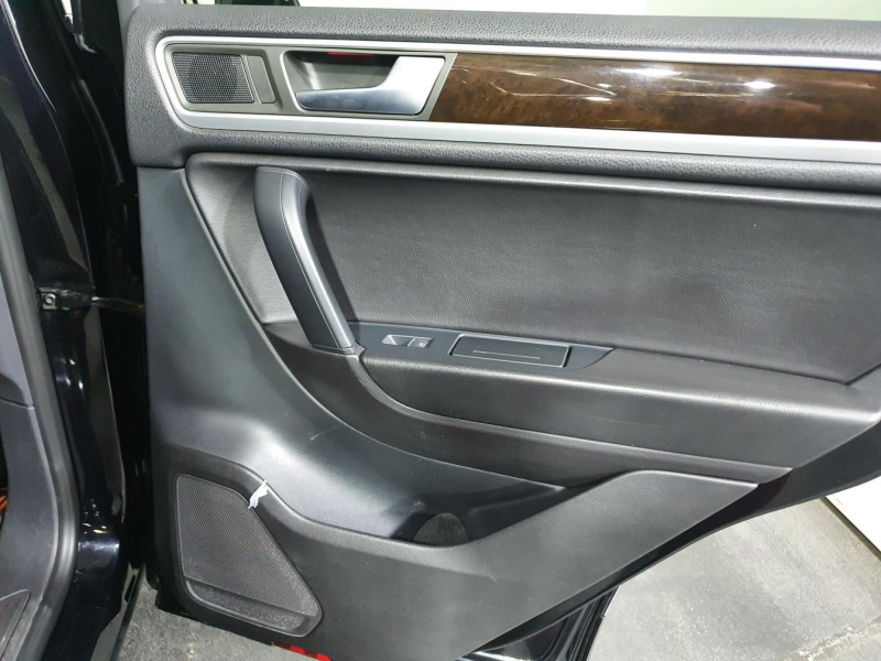 Volkswagen Touareg 3.0 TDI дизель 2014 id-1005328 Купить Volkswagen Touareg 3.0 TDI дизель 2014 id-1005328 в Киеве, Фото №28