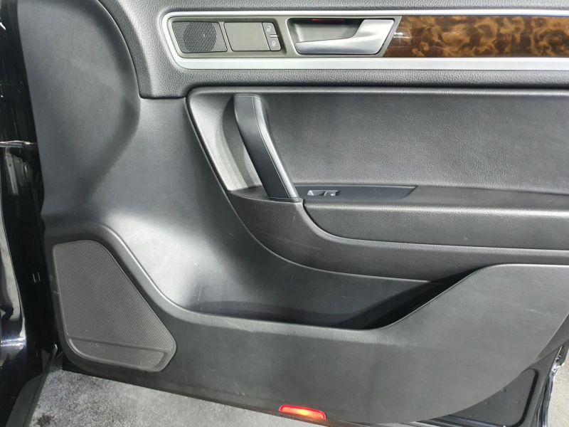 Volkswagen Touareg 3.0 TDI дизель 2014 id-1005328 Купить Volkswagen Touareg 3.0 TDI дизель 2014 id-1005328 в Киеве, Фото №38