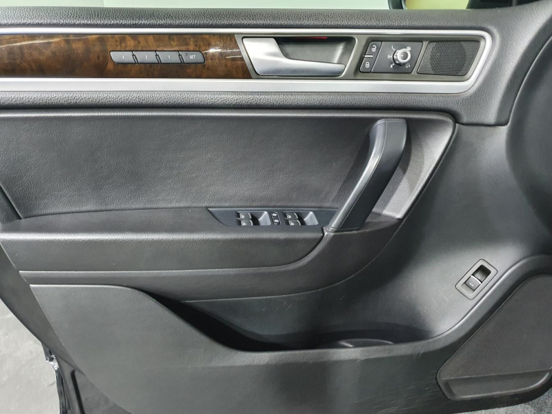 Volkswagen Touareg 3.0 TDI дизель 2014 id-1005328 Купить Volkswagen Touareg 3.0 TDI дизель 2014 id-1005328 в Киеве, Фото №43