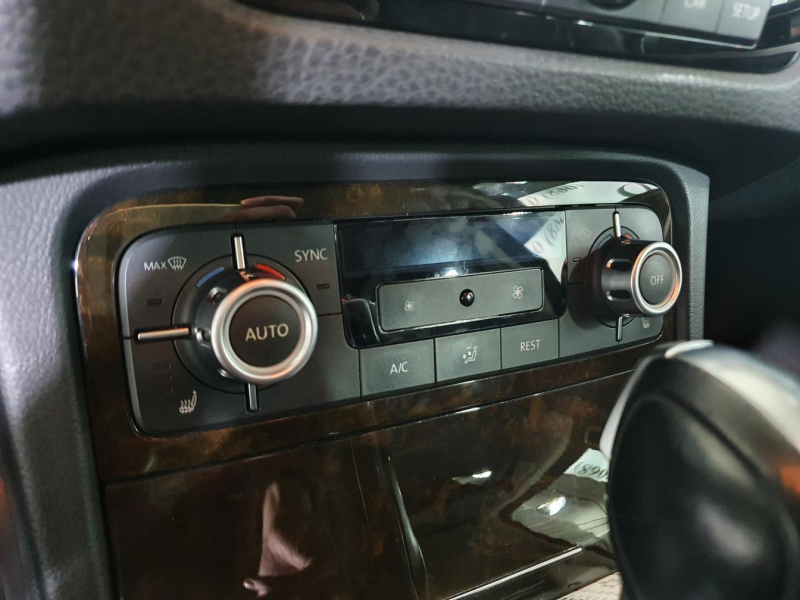 Volkswagen Touareg 3.0 TDI дизель 2014 id-1005328 Купить Volkswagen Touareg 3.0 TDI дизель 2014 id-1005328 в Киеве, Фото №51