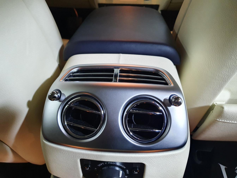 Rolls-Royce Ghost бензин 2012 id-1005242 Купить Rolls-Royce Ghost бензин 2012 id-1005242 в Киеве, Фото №33