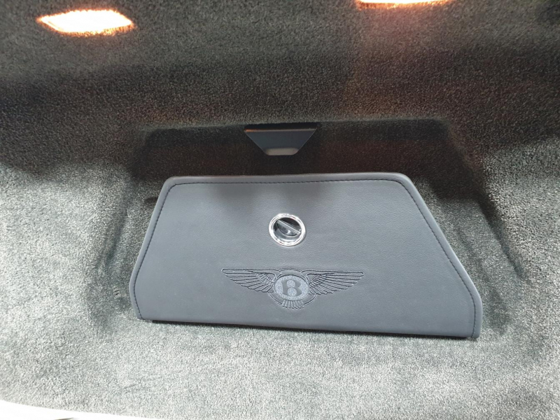 Bentley Continental Supersport Cabrio бензин 2011 id-1005143 Купить Bentley Continental Supersport Cabrio бензин 2011 id-1005143 в Киеве, Фото №30