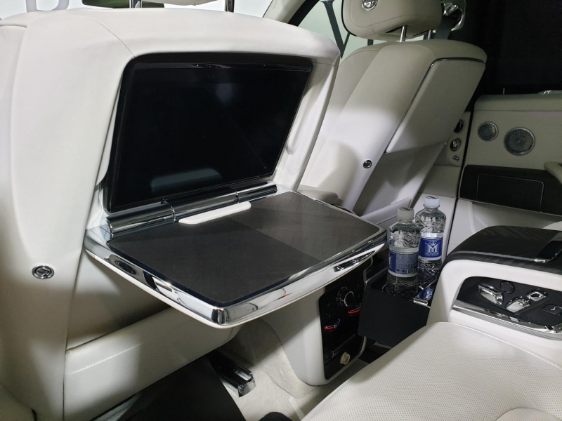 Rolls-Royce Cullinan бензин 2019 id-1005128 Купить Rolls-Royce Cullinan бензин 2019 id-1005128 в Киеве, Фото №37