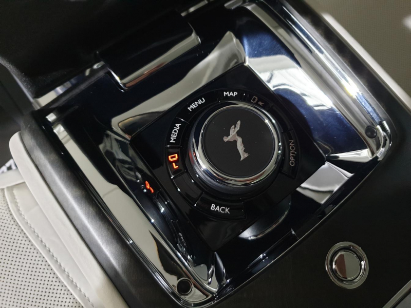 Rolls-Royce Cullinan бензин 2019 id-1005128 Купить Rolls-Royce Cullinan бензин 2019 id-1005128 в Киеве, Фото №40