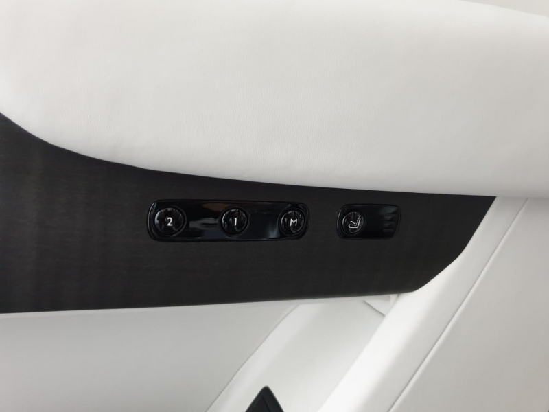 Rolls-Royce Cullinan бензин 2019 id-1005128 Купить Rolls-Royce Cullinan бензин 2019 id-1005128 в Киеве, Фото №51