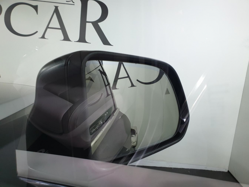 Rolls-Royce Cullinan бензин 2019 id-1005128 Купить Rolls-Royce Cullinan бензин 2019 id-1005128 в Киеве, Фото №64