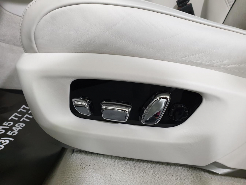 Rolls-Royce Cullinan бензин 2019 id-1005128 Купить Rolls-Royce Cullinan бензин 2019 id-1005128 в Киеве, Фото №75