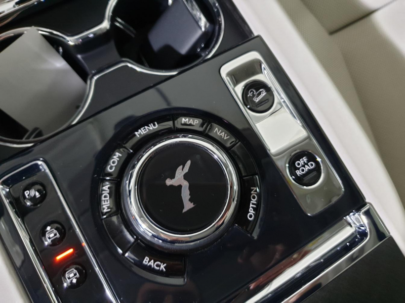 Rolls-Royce Cullinan бензин 2019 id-1005128 Купить Rolls-Royce Cullinan бензин 2019 id-1005128 в Киеве, Фото №85