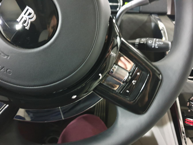 Rolls-Royce Cullinan бензин 2019 id-1005128 Купить Rolls-Royce Cullinan бензин 2019 id-1005128 в Киеве, Фото №95