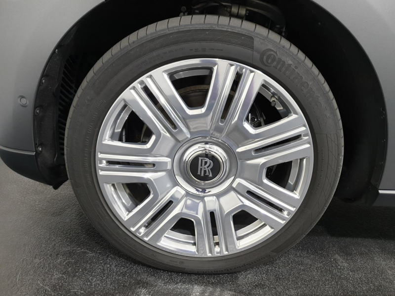 Rolls-Royce Cullinan бензин 2019 id-1005128 Купить Rolls-Royce Cullinan бензин 2019 id-1005128 в Киеве, Фото №126