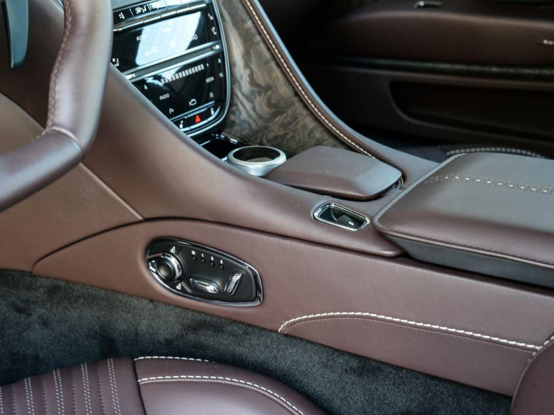 Aston-Martin DB11 бензин 2022 id-1004882 Купить Aston-Martin DB11 бензин 2022 id-1004882 в Киеве, Фото №7