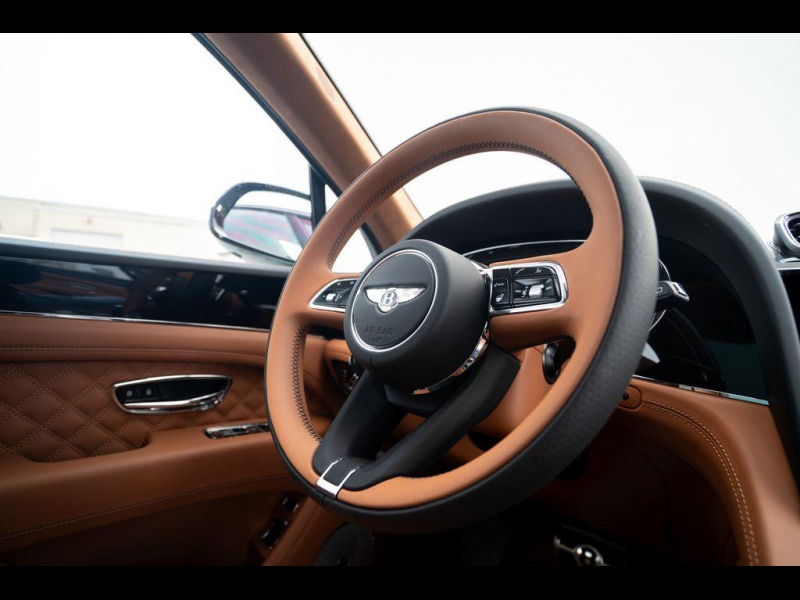Bentley Bentayga AZURE бензин 2024 id-1004847 Купить Bentley Bentayga AZURE бензин 2024 id-1004847 в Киеве, Фото №9