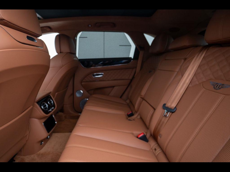 Bentley Bentayga AZURE бензин 2025 id-1004847 Купить Bentley Bentayga AZURE бензин 2025 id-1004847 в Киеве, Фото №8