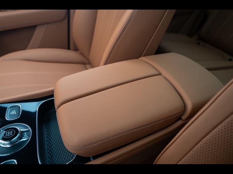 Bentley Bentayga AZURE бензин 2025 id-1004847 Купить Bentley Bentayga AZURE бензин 2025 id-1004847 в Киеве, Фото №16