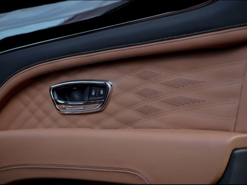 Купить Bentley Bentayga EWB Azure бензин 2025 id-1004735 в Киеве, Фото №12