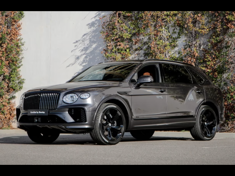 Bentley Bentayga EWB Azure бензин 2025 id-1004735