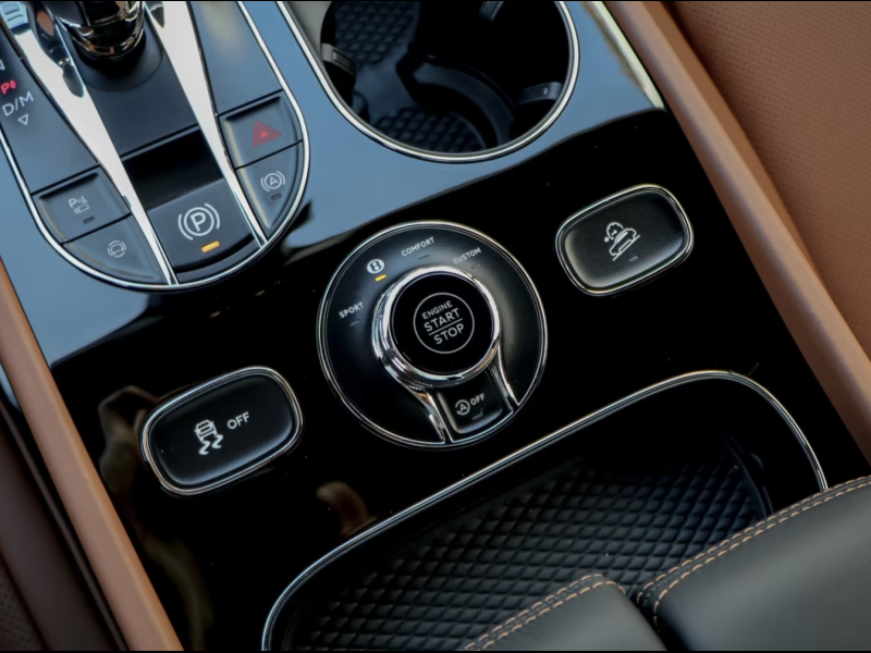 Купить Bentley Bentayga EWB Azure бензин 2026 id-1004735 в Киеве, Фото №13