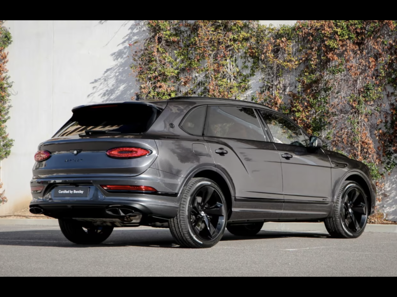 Купить Bentley Bentayga EWB Azure бензин 2026 id-1004735 в Киеве, Фото №2