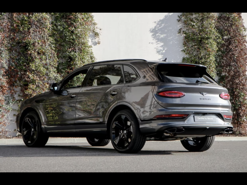 Купить Bentley Bentayga EWB Azure бензин 2026 id-1004735 в Киеве, Фото №4