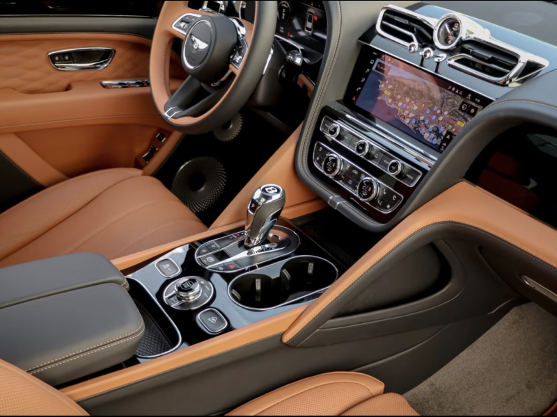 Купить Bentley Bentayga EWB Azure бензин 2026 id-1004735 в Киеве, Фото №11