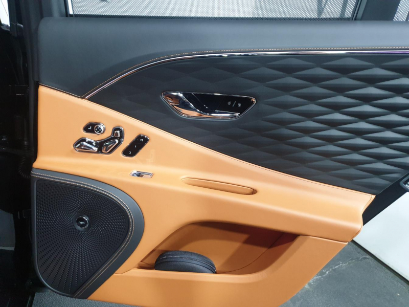 Bentley Flying Spur бензин 2024 id-1004714 Купить Bentley Flying Spur бензин 2024 id-1004714 в Киеве, Фото №32