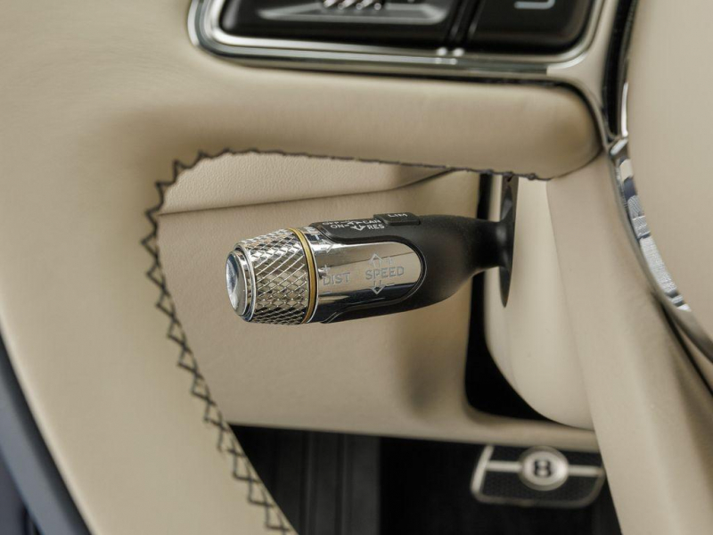 Купить Bentley Flying Spur Azure Hybrid гибрид 2024 id-1004669 в Киеве, Фото №8