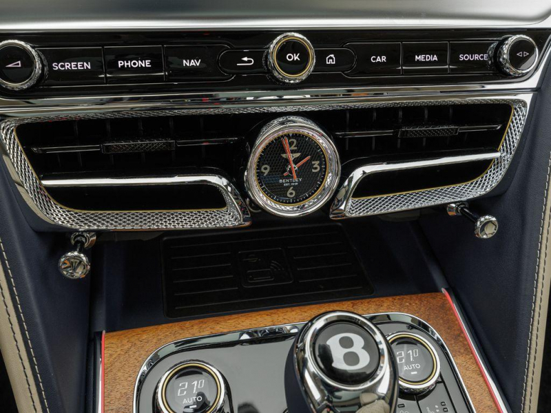 Купить Bentley Flying Spur Azure Hybrid гибрид 2024 id-1004669 в Киеве, Фото №17