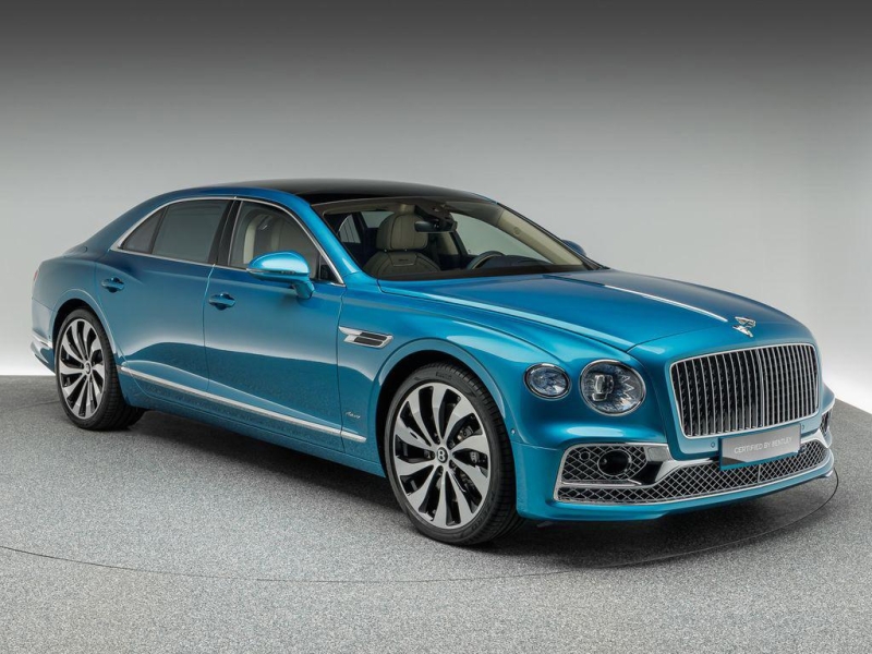 Bentley Flying Spur Azure Hybrid гибрид 2025 id-1004669 Купить Bentley Flying Spur Azure Hybrid гибрид 2025 id-1004669 в Киеве, Фото №1