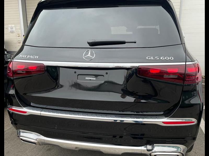 Mercedes-Maybach GLS 600 бензин 2024 id-1004402 Купить Mercedes-Maybach GLS 600 бензин 2024 id-1004402 в Киеве, Фото №3