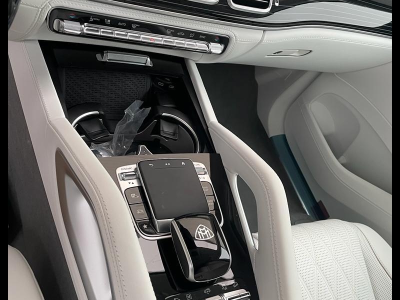 Купить Mercedes-Maybach GLS 600 бензин 2026 id-1004402 в Киеве, Фото №9