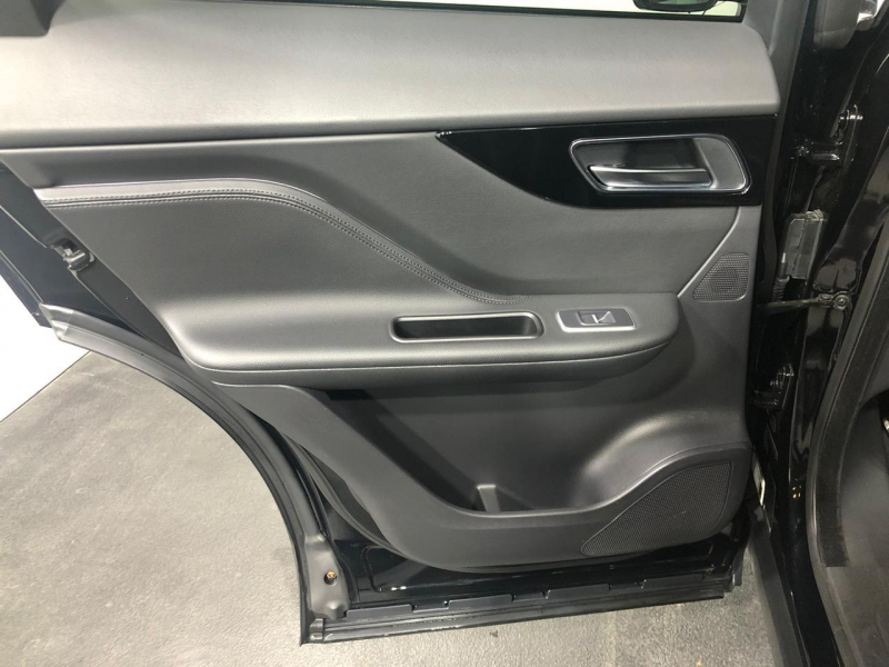 Jaguar F-Pace дизель 2017 id-1004391 Купить Jaguar F-Pace дизель 2017 id-1004391 в Киеве, Фото №21