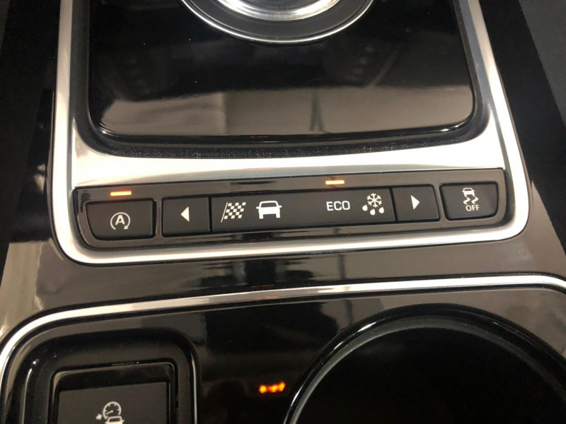 Jaguar F-Pace дизель 2017 id-1004391 Купить Jaguar F-Pace дизель 2017 id-1004391 в Киеве, Фото №26