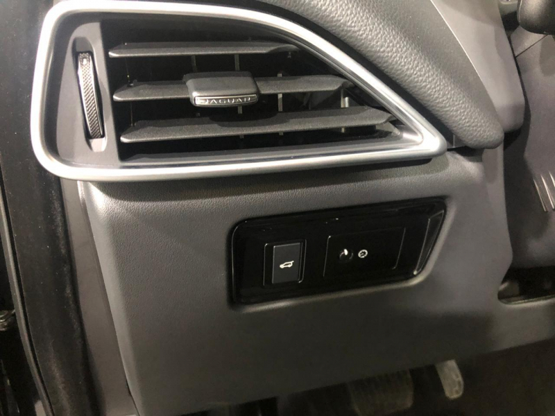 Jaguar F-Pace дизель 2017 id-1004391 Купить Jaguar F-Pace дизель 2017 id-1004391 в Киеве, Фото №36