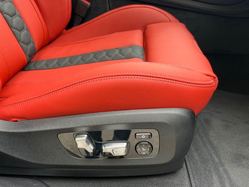 Купить BMW X6 M Competition бензин 2025 id-1004383 в Киеве, Фото №9