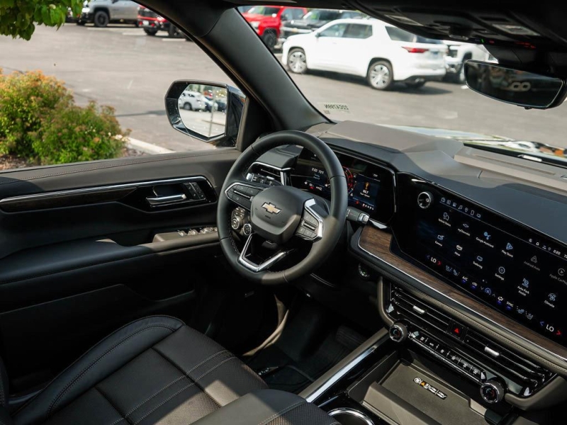 Купить Chevrolet Suburban High Country бензин 2025 id-1004375 в Киеве, Фото №5