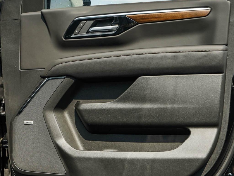 Купить Chevrolet Suburban High Country бензин 2025 id-1004375 в Киеве, Фото №8